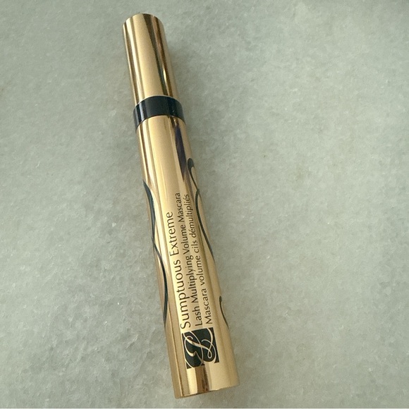 Estée Lauder black Mascara - Picture 2 of 2
